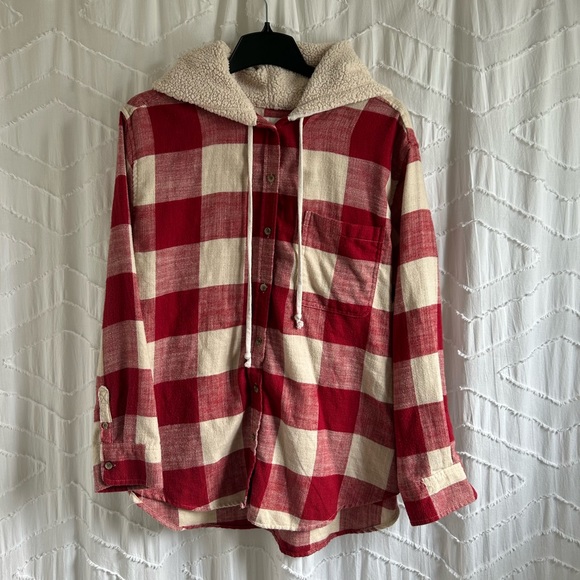 American Eagle Outfitters Tops - American Eagle hooded flannel